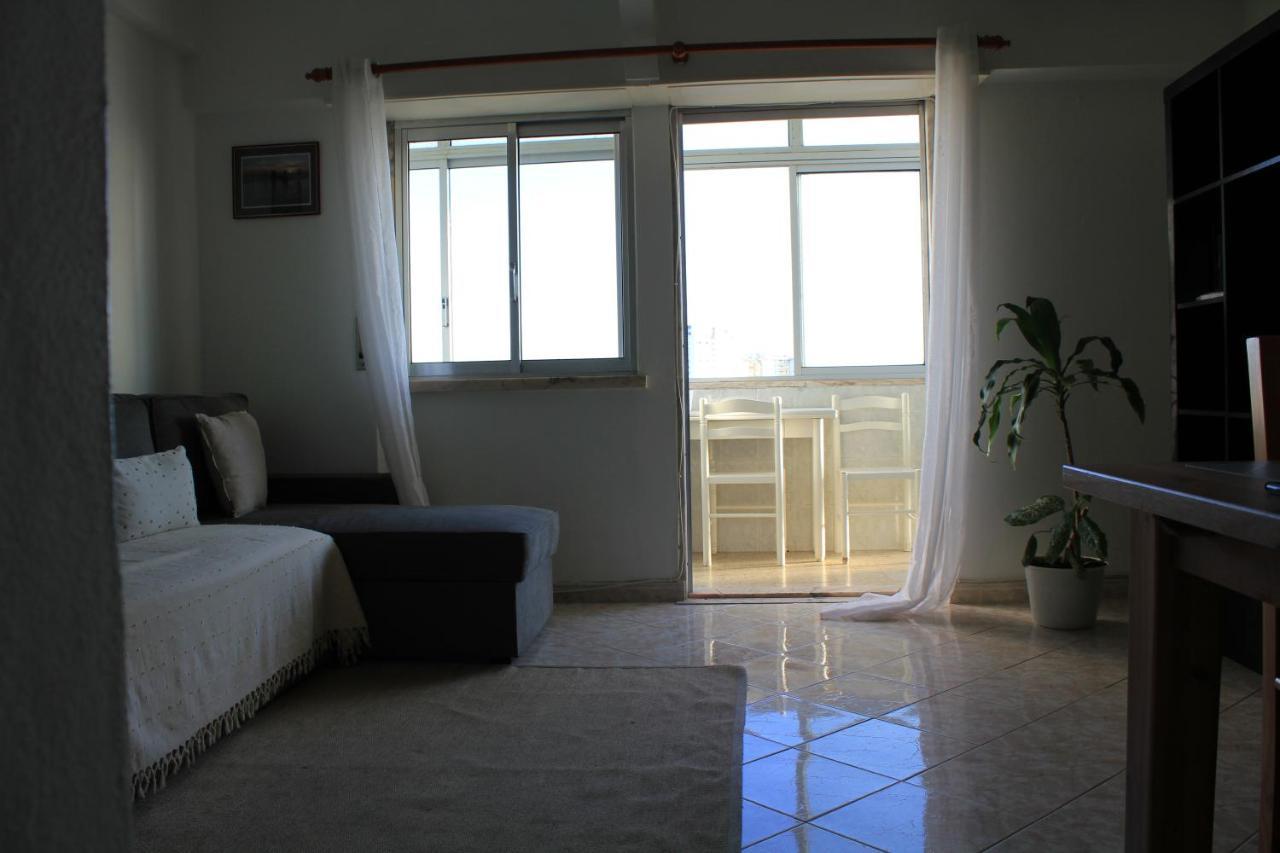 Апартаменты Apartamento Beliche Кошта-да-Капарика Экстерьер фото